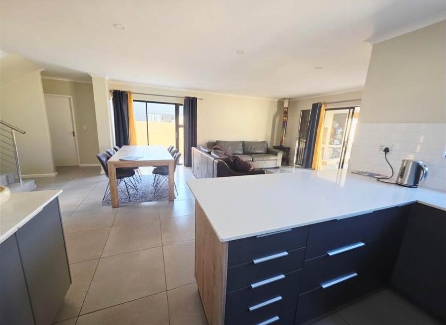 5 Bedroom Property for Sale in Sandown Western Cape